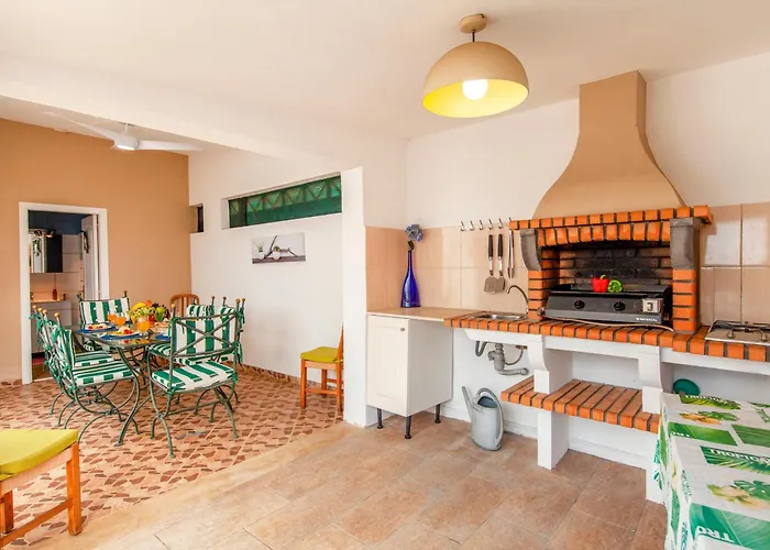 Thai By Algarve Vacation Албуфейра