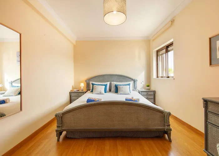 Thai By Algarve Vacation * Албуфейра